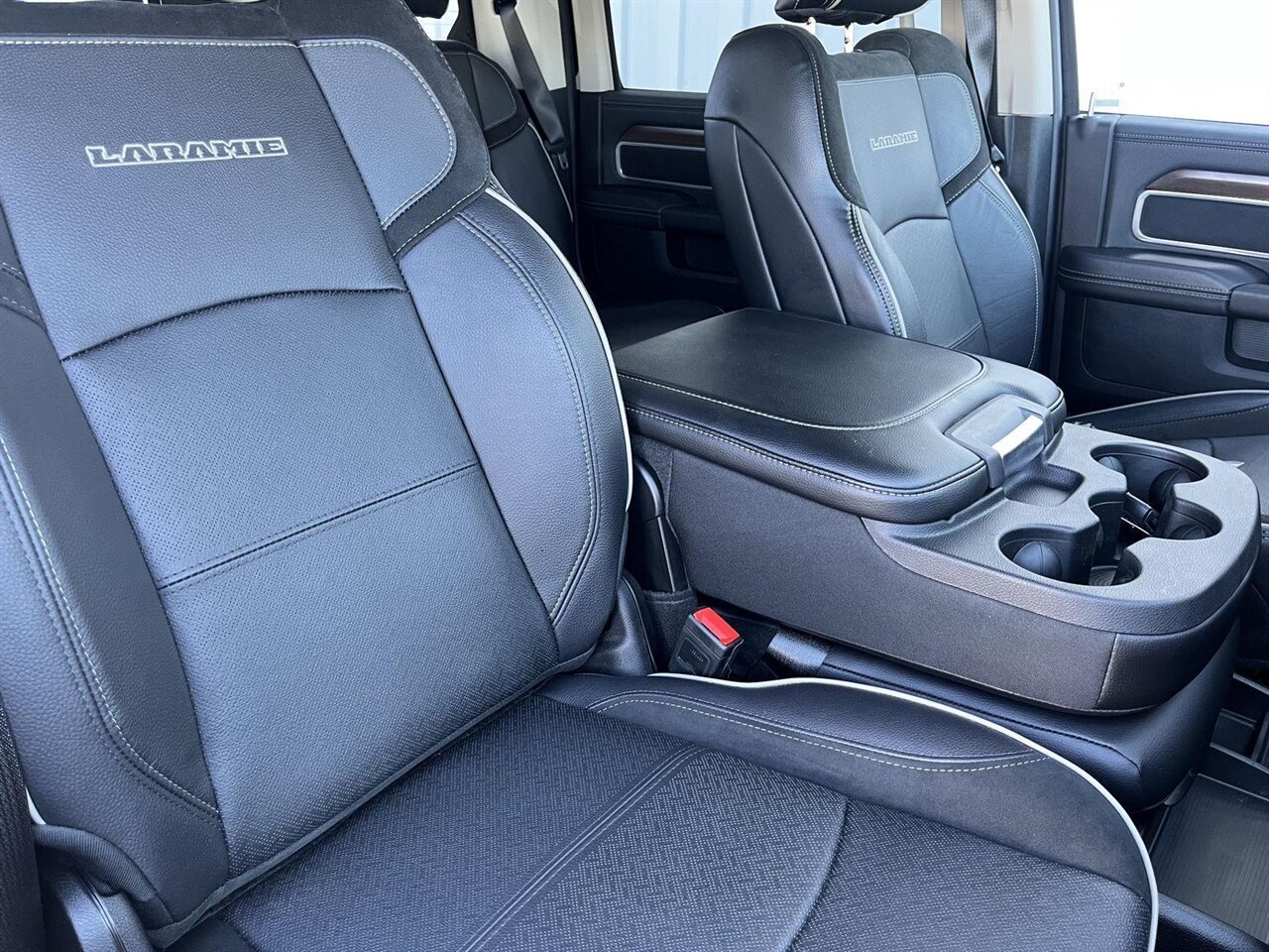 2024 RAM 2500 Laramie   - Photo 32 - Victorville, CA 92392