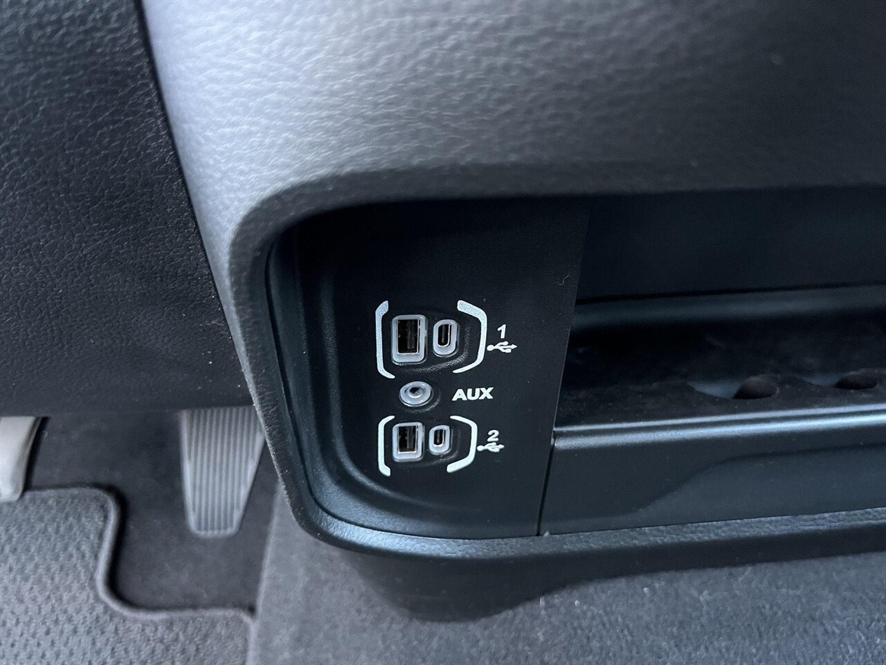 2024 RAM 2500 Laramie   - Photo 20 - Victorville, CA 92392