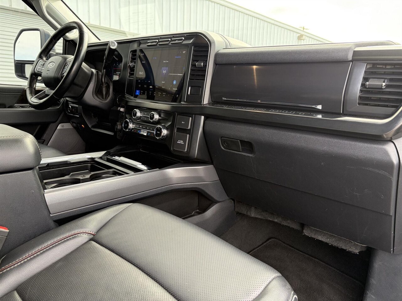 2024 Ford F-250 Super Duty Lariat   - Photo 20 - Victorville, CA 92392