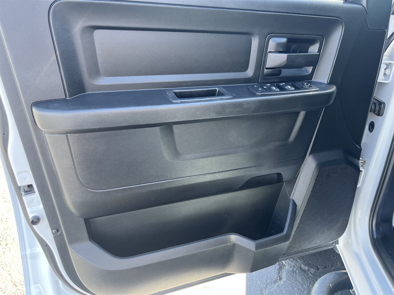 2019 RAM 1500 Classic Tradesman - Photo 9 - Victorville, CA 92392
