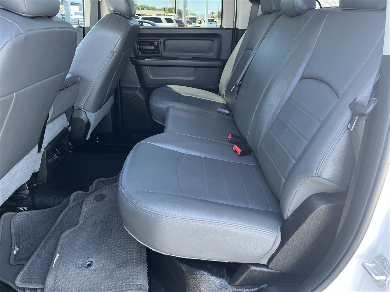 2019 RAM 1500 Classic Tradesman - Photo 13 - Victorville, CA 92392
