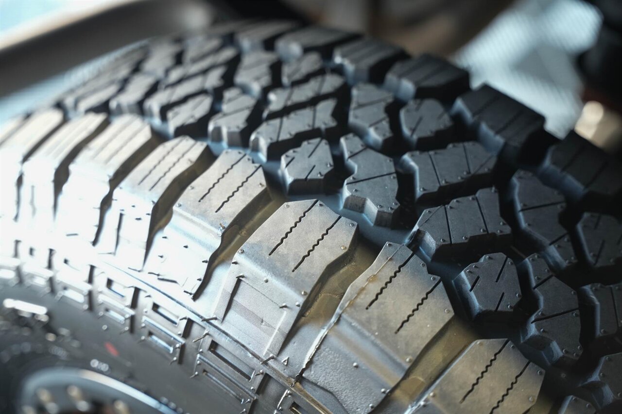 2020 Ford F-150 XLT Custom Lifted / New Tires!!! - Photo 10 - Victorville, CA 92392