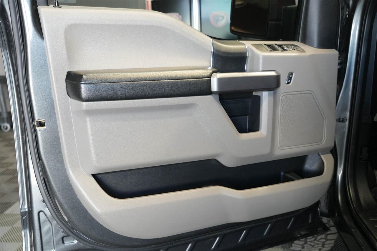 2020 Ford F-150 XLT Custom Lifted / New Tires!!! - Photo 20 - Victorville, CA 92392