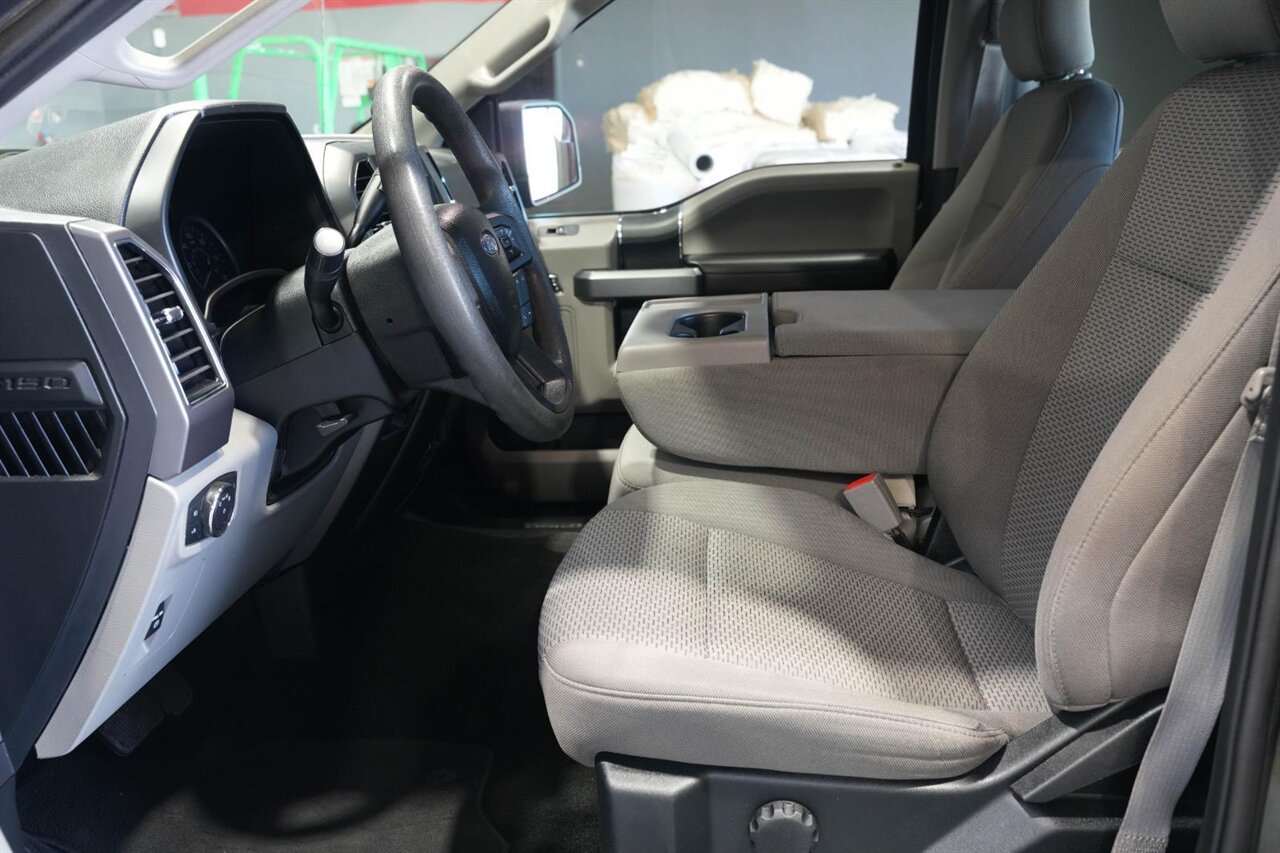 2020 Ford F-150 XLT Custom Lifted / New Tires!!! - Photo 2 - Victorville, CA 92392