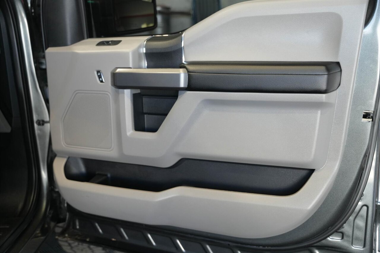 2020 Ford F-150 XLT Custom Lifted / New Tires!!! - Photo 29 - Victorville, CA 92392