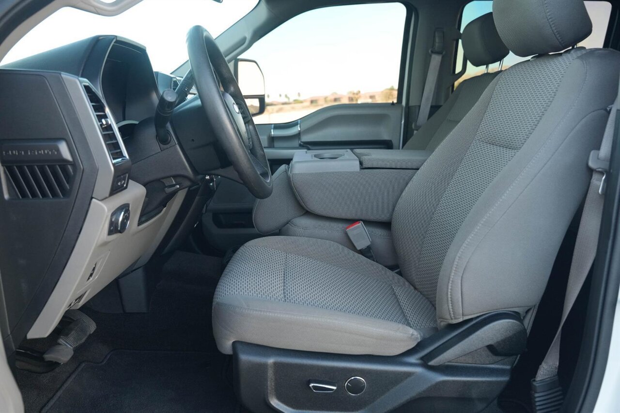 2018 Ford F-250 Super Duty XLT - Photo 2 - Victorville, CA 92392