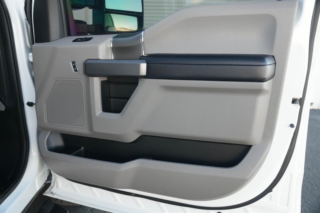 2018 Ford F-250 Super Duty XLT - Photo 33 - Victorville, CA 92392