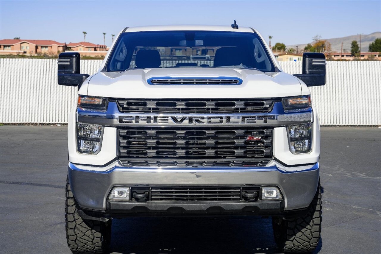 2022 Chevrolet Silverado 2500HD LT - Photo 7 - Victorville, CA 92392