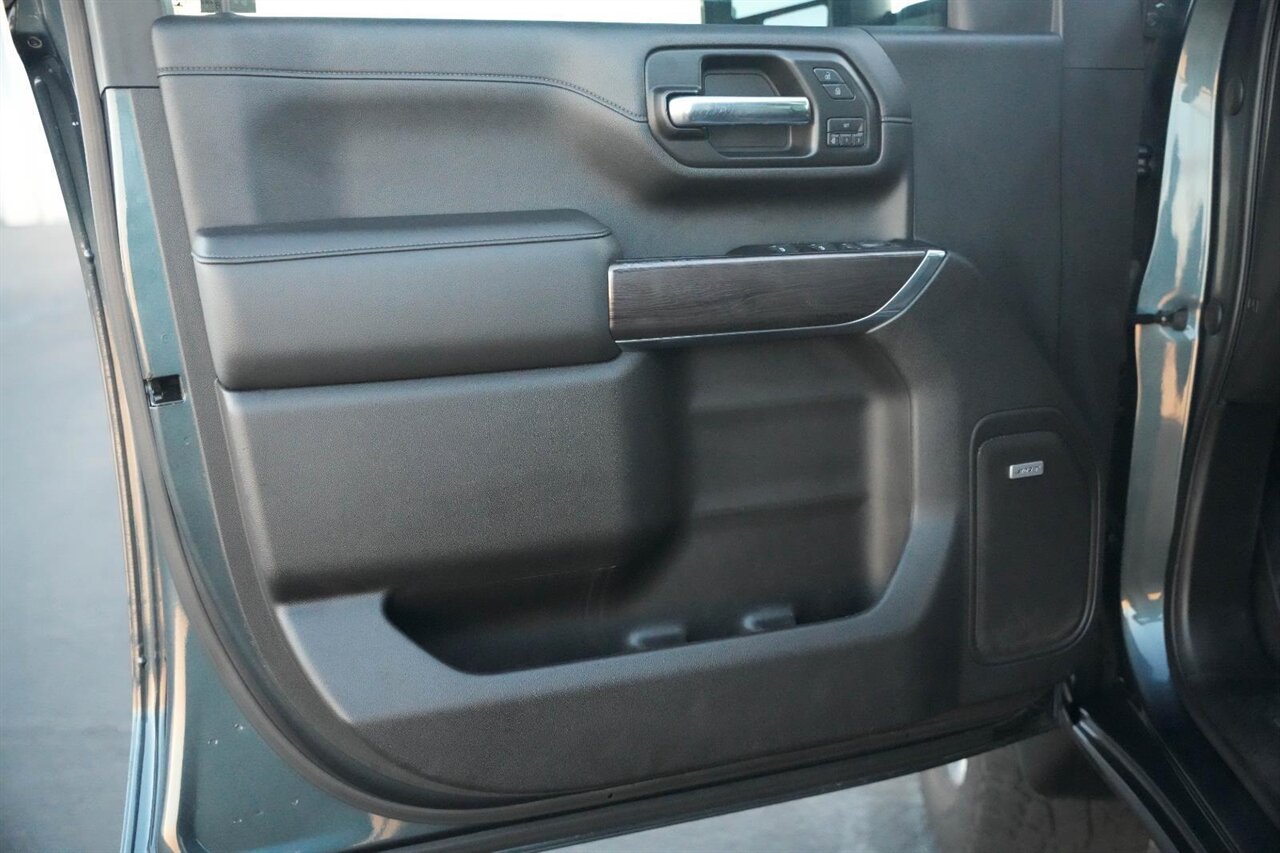 2020 Chevrolet Silverado 2500HD LTZ   - Photo 11 - Victorville, CA 92392