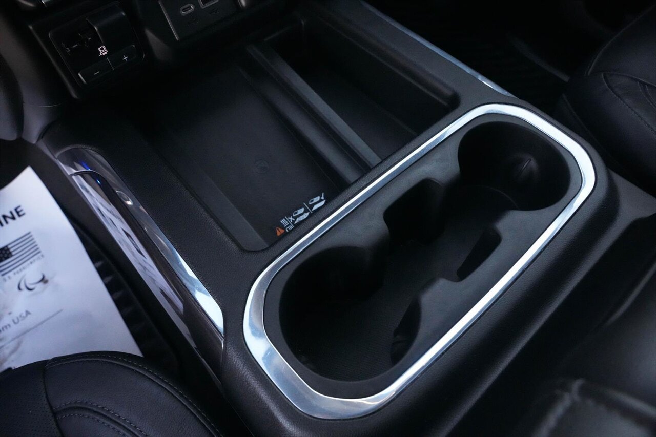 2020 Chevrolet Silverado 2500HD LTZ   - Photo 17 - Victorville, CA 92392