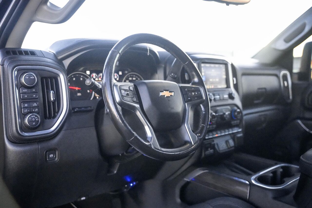 2020 Chevrolet Silverado 2500HD LTZ   - Photo 15 - Victorville, CA 92392