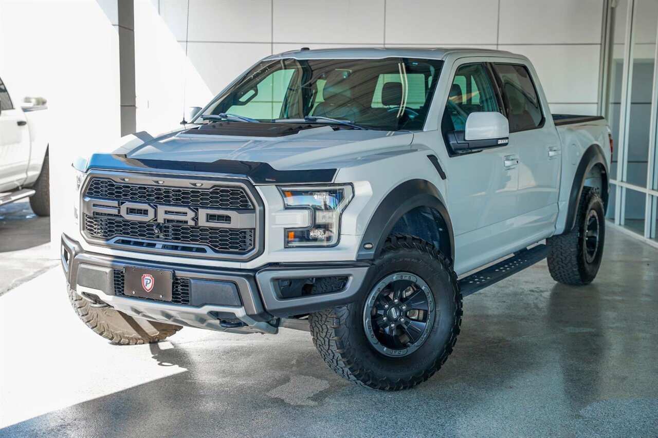 2017 Ford F-150 Raptor   - Photo 29 - Victorville, CA 92392