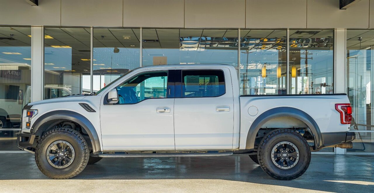 2017 Ford F-150 Raptor   - Photo 7 - Victorville, CA 92392