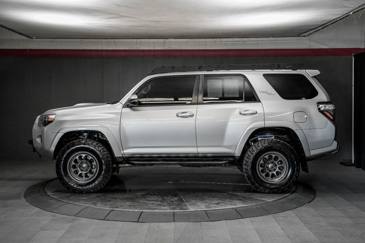 2020 Toyota 4Runner TRD Off-Road Premium   - Photo 3 - Victorville, CA 92392