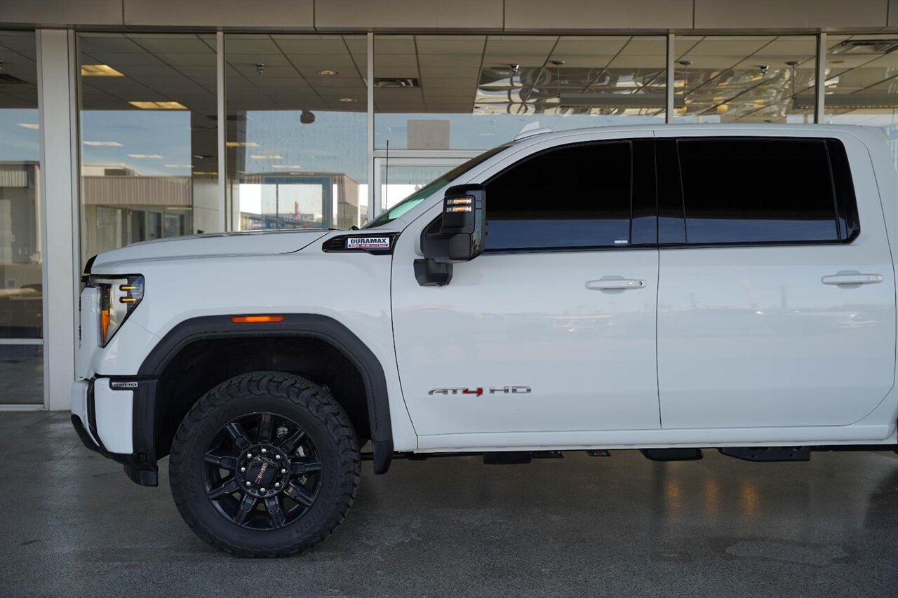 2024 GMC Sierra 2500HD AT4   - Photo 10 - Victorville, CA 92392