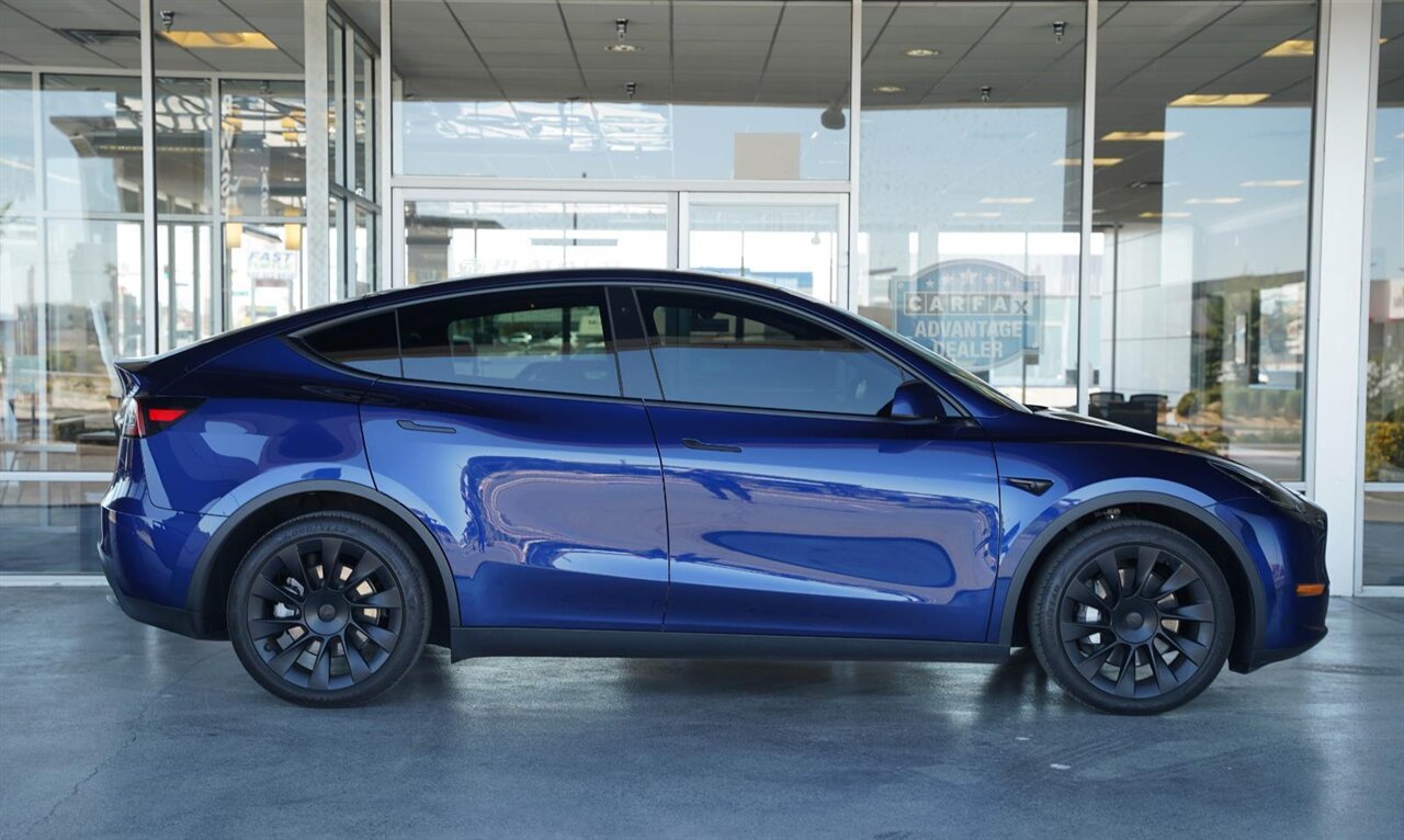 2023 Tesla Model Y Long Range   - Photo 9 - Victorville, CA 92392