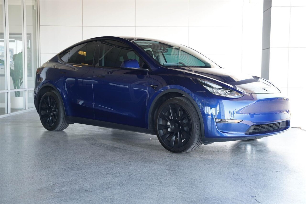 2023 Tesla Model Y Long Range   - Photo 4 - Victorville, CA 92392