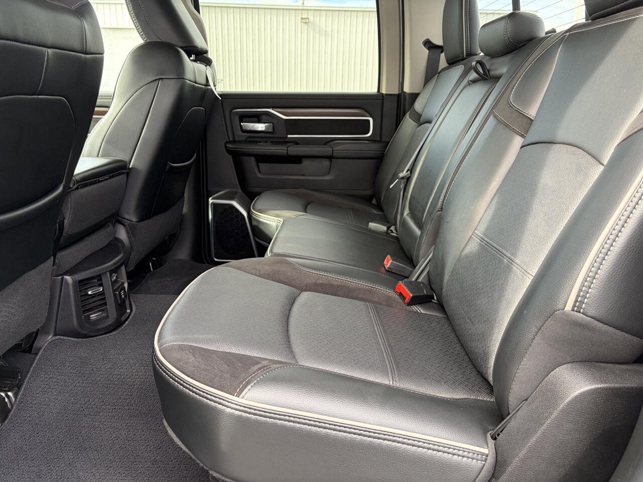 2024 RAM 2500 Laramie - Photo 18 - Victorville, CA 92392