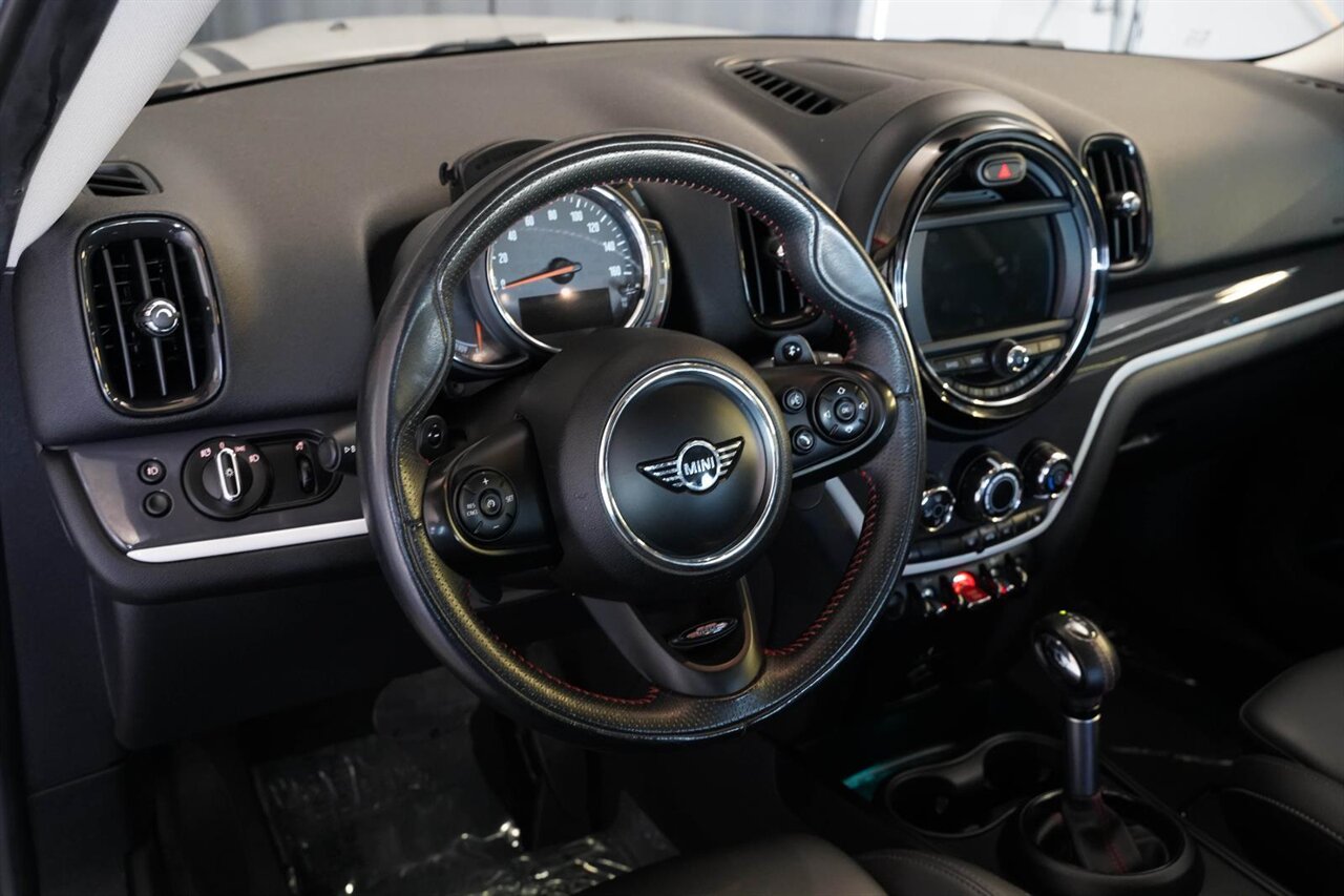 2019 MINI Countryman Cooper S   - Photo 14 - Victorville, CA 92392