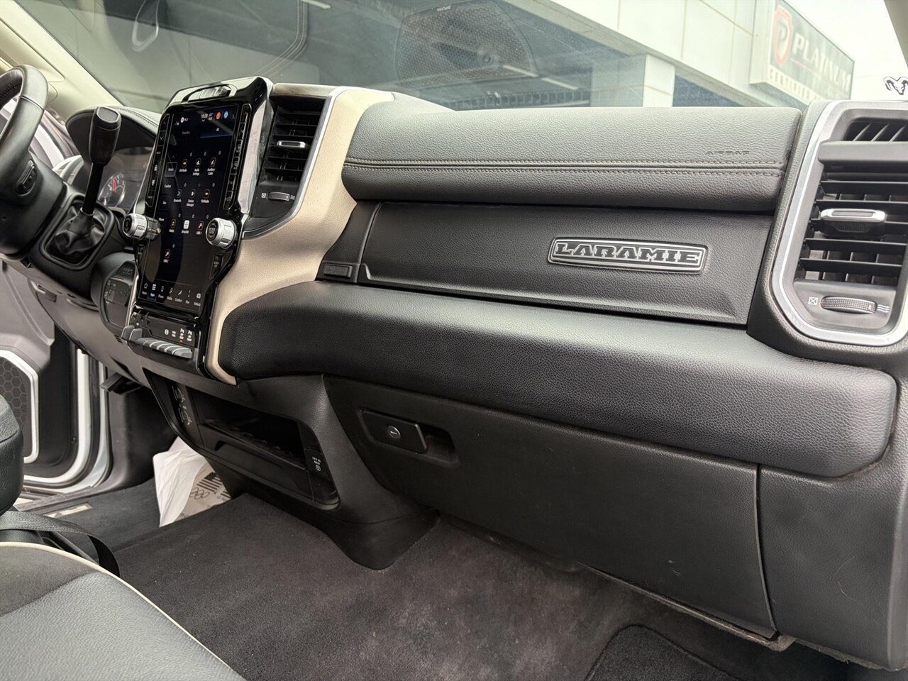 2024 RAM 2500 Laramie   - Photo 24 - Victorville, CA 92392