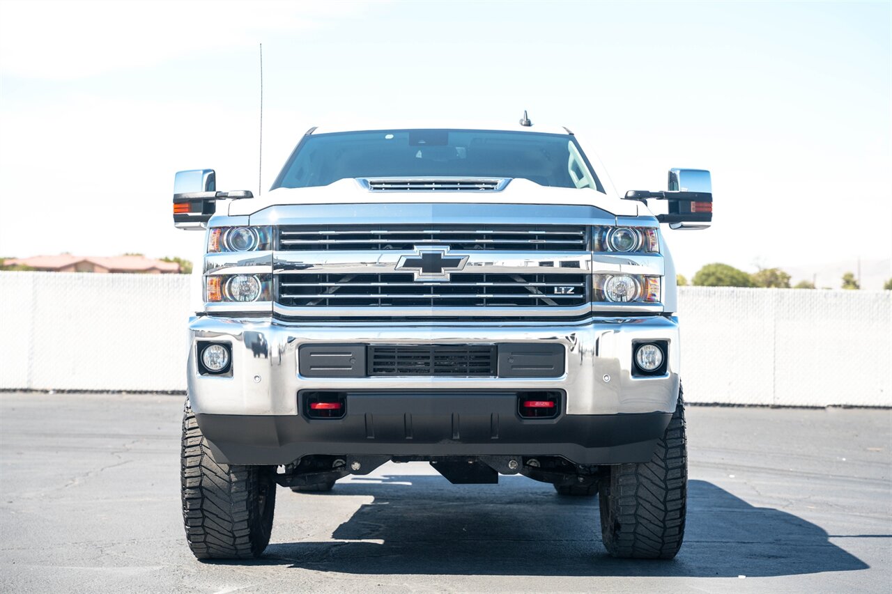 2018 Chevrolet Silverado 2500HD LTZ - Photo 3 - Victorville, CA 92392