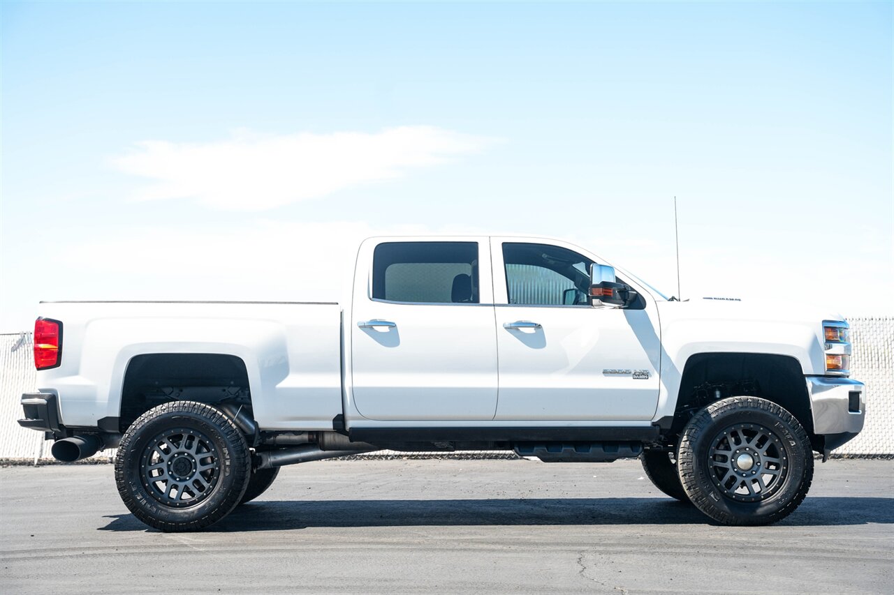 2018 Chevrolet Silverado 2500HD LTZ - Photo 5 - Victorville, CA 92392