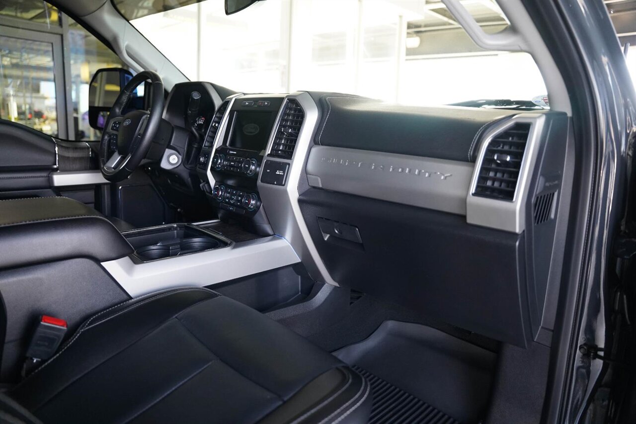 2021 Ford F-250 Super Duty Lariat   - Photo 14 - Victorville, CA 92392