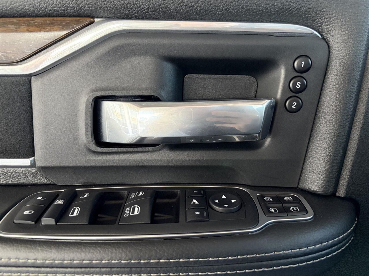 2024 RAM 2500 Laramie - Photo 16 - Victorville, CA 92392