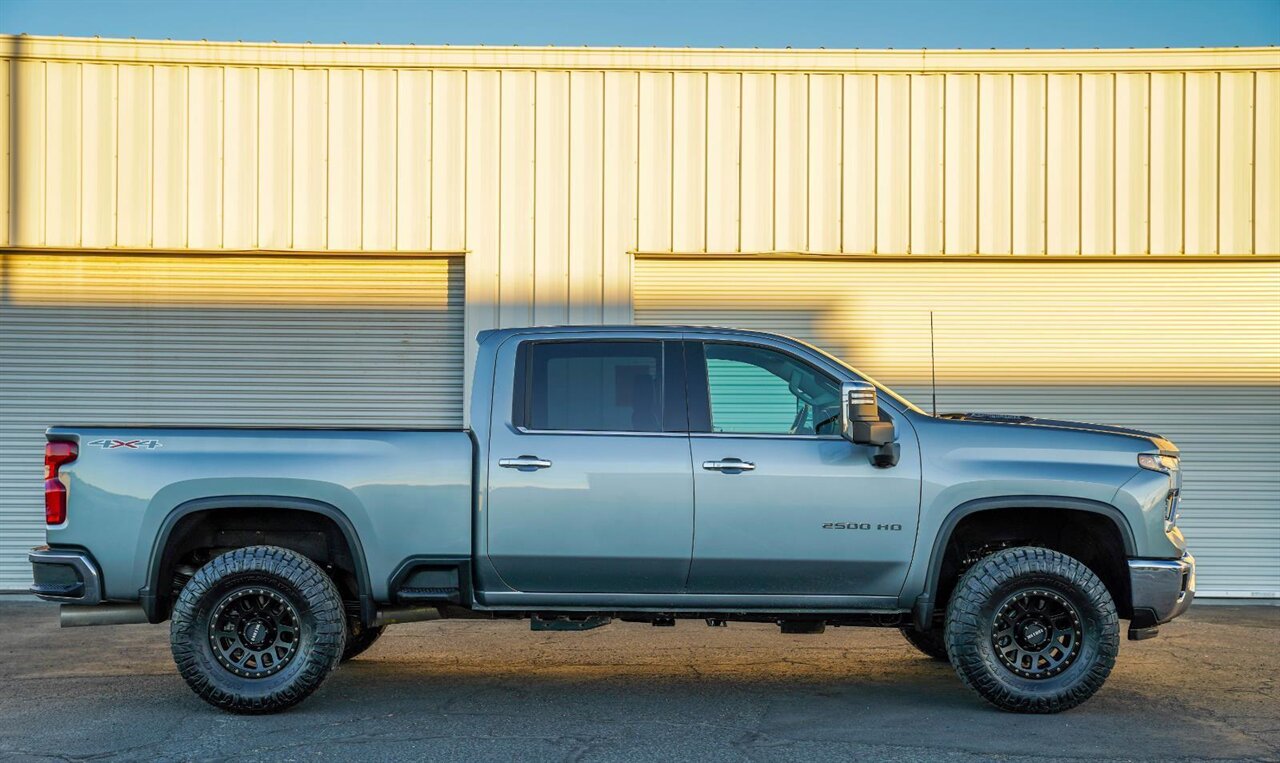 2024 Chevrolet Silverado 2500HD LTZ   - Photo 4 - Victorville, CA 92392