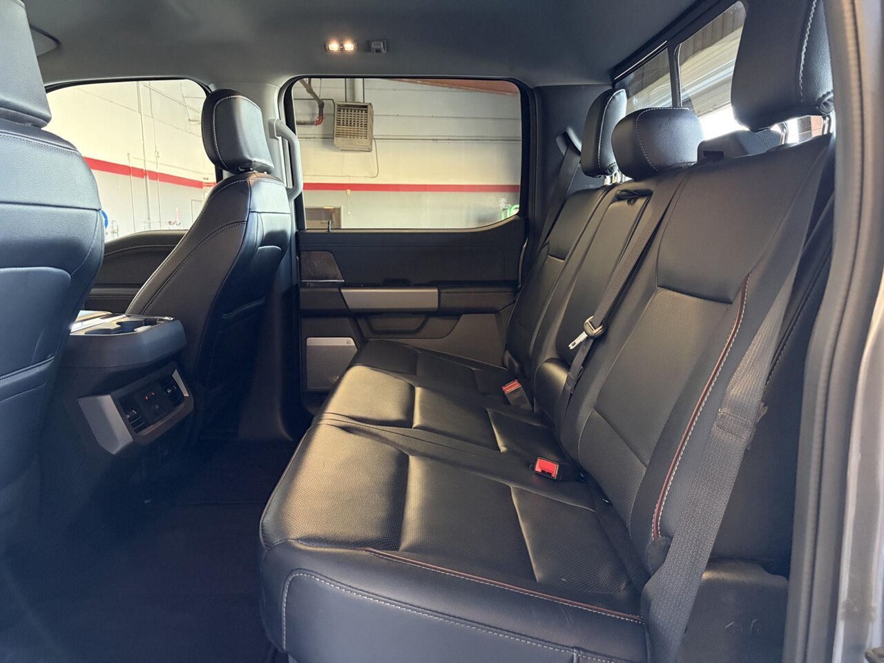 2024 Ford F-250 Super Duty Lariat   - Photo 26 - Victorville, CA 92392