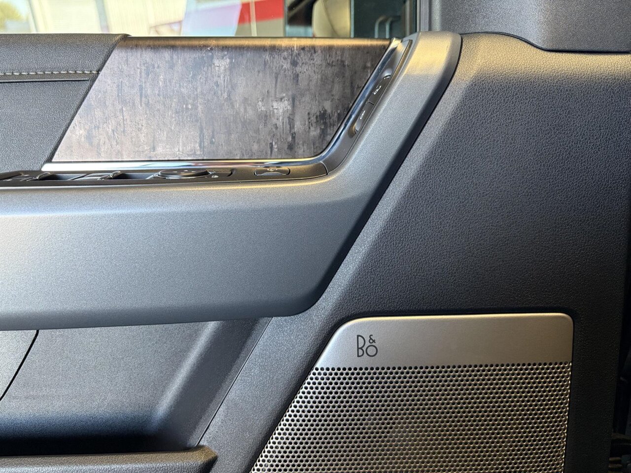 2024 Ford F-250 Super Duty Lariat   - Photo 16 - Victorville, CA 92392