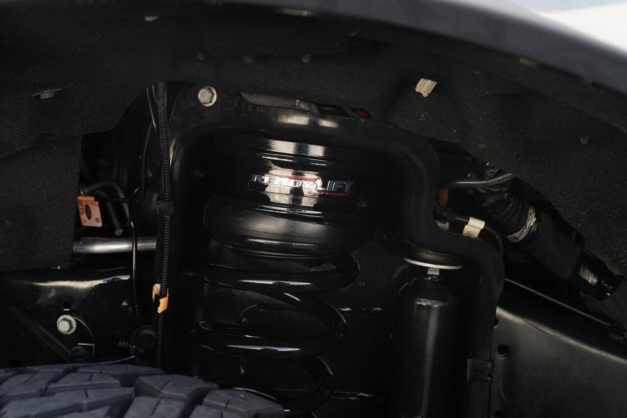 2024 Ford F-250 Super Duty Lariat   - Photo 38 - Victorville, CA 92392
