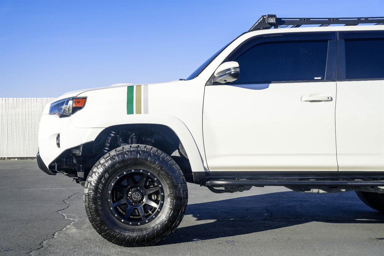 2020 Toyota 4Runner TRD Off-Road Premium   - Photo 4 - Victorville, CA 92392