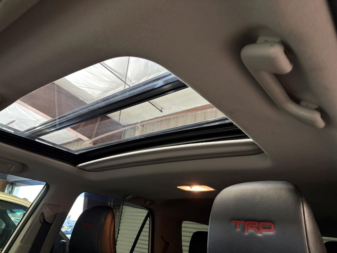 2020 Toyota 4Runner TRD Off-Road Premium   - Photo 27 - Victorville, CA 92392