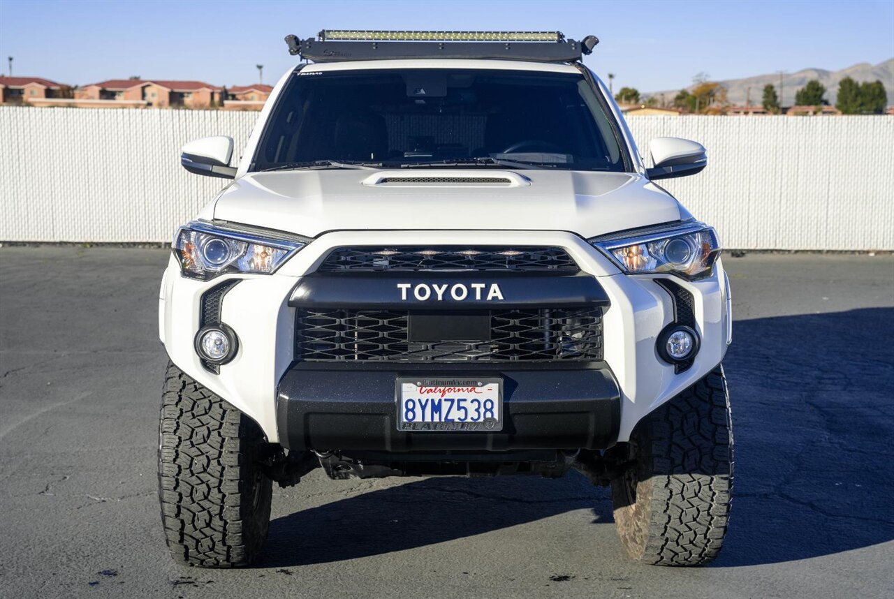 2020 Toyota 4Runner TRD Off-Road Premium   - Photo 6 - Victorville, CA 92392