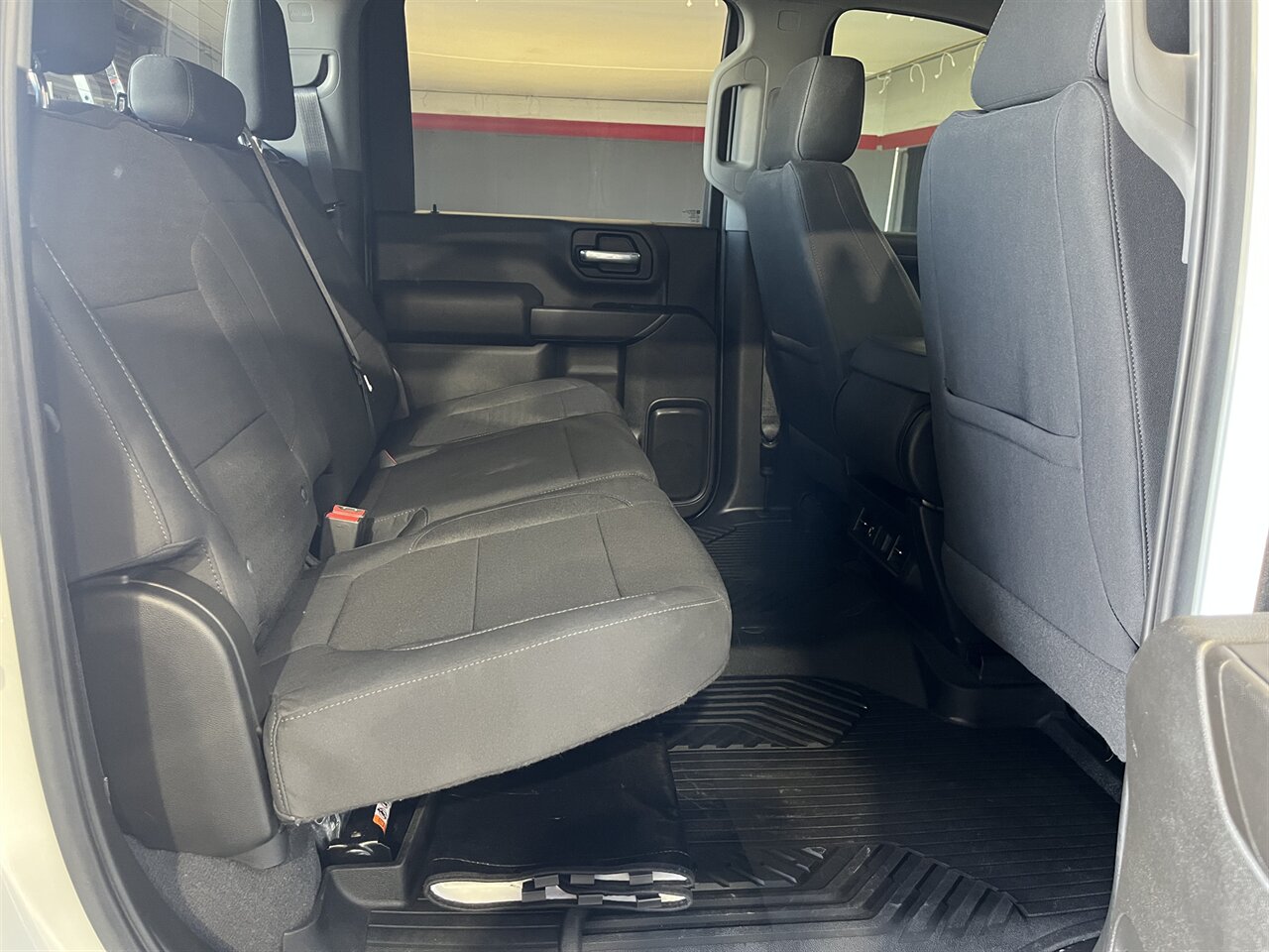 2022 Chevrolet Silverado 2500HD LT   - Photo 22 - Victorville, CA 92392