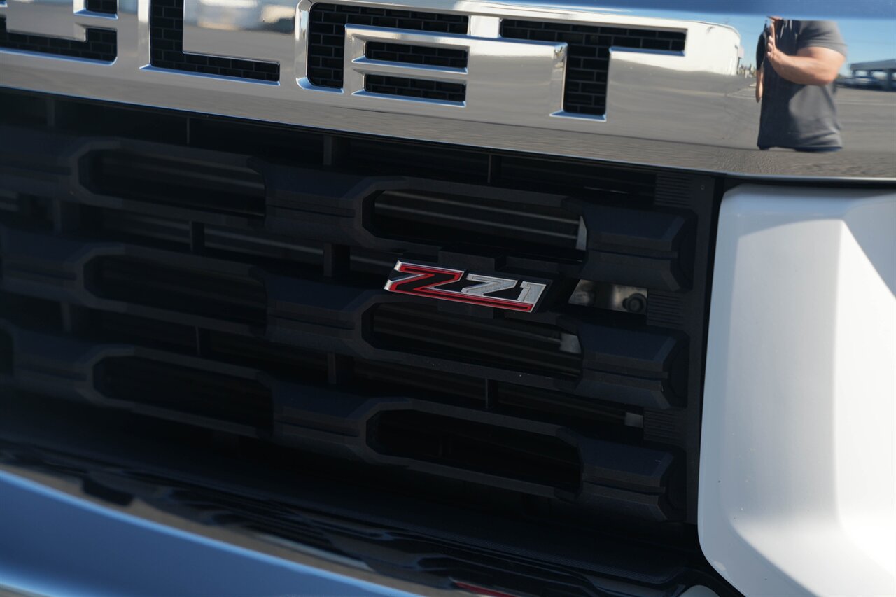 2022 Chevrolet Silverado 2500HD LT   - Photo 24 - Victorville, CA 92392
