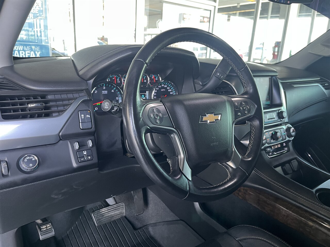 2020 Chevrolet Tahoe LS Only 46,000 Miles | Leveled on 24 " Wheels | Clean California SUV - Photo 13 - Victorville, CA 92392