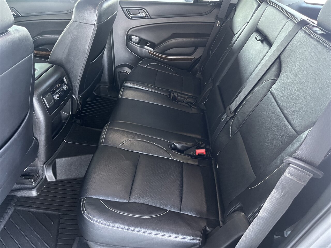 2020 Chevrolet Tahoe LS Only 46,000 Miles | Leveled on 24 " Wheels | Clean California SUV - Photo 24 - Victorville, CA 92392