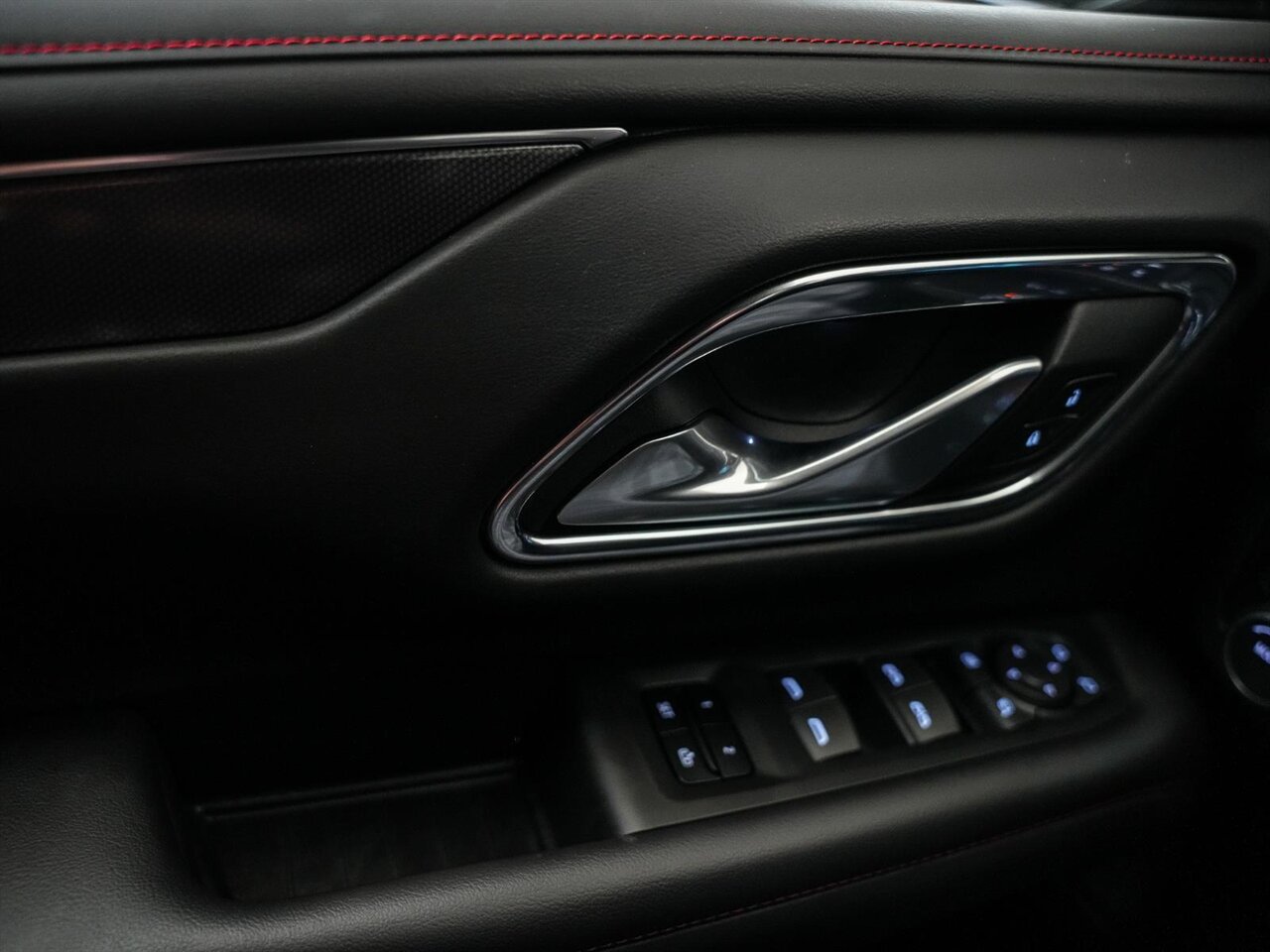 2022 Chevrolet Tahoe RST   - Photo 13 - Victorville, CA 92392