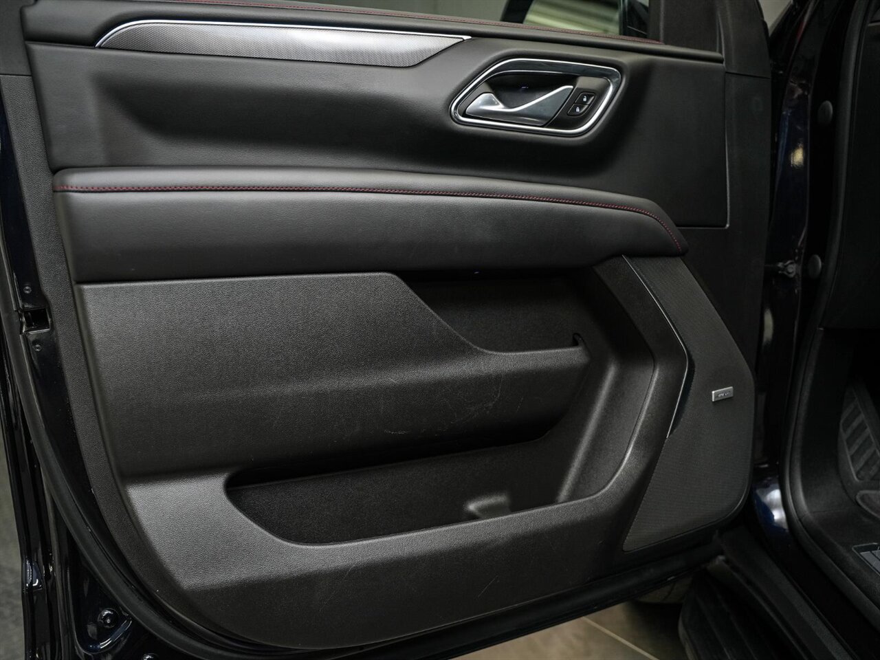 2022 Chevrolet Tahoe RST   - Photo 12 - Victorville, CA 92392