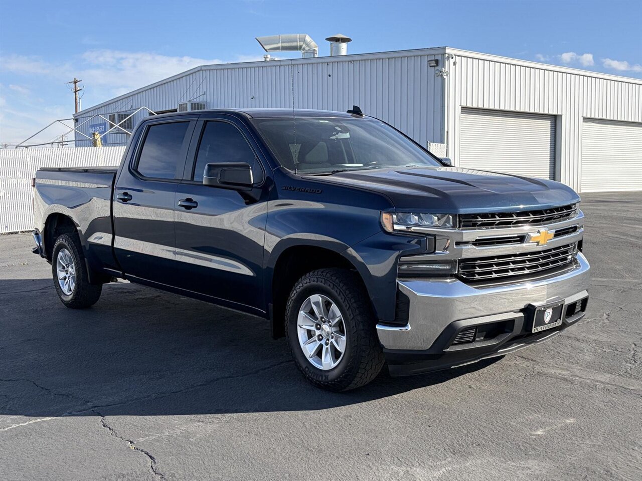 2020 Chevrolet Silverado 1500 LT - Photo 8 - Victorville, CA 92392