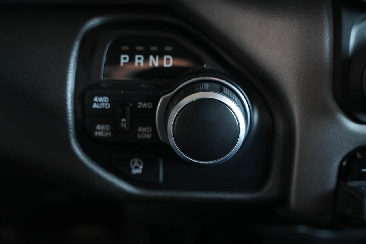 2021 RAM 1500 Big Horn   - Photo 22 - Victorville, CA 92392