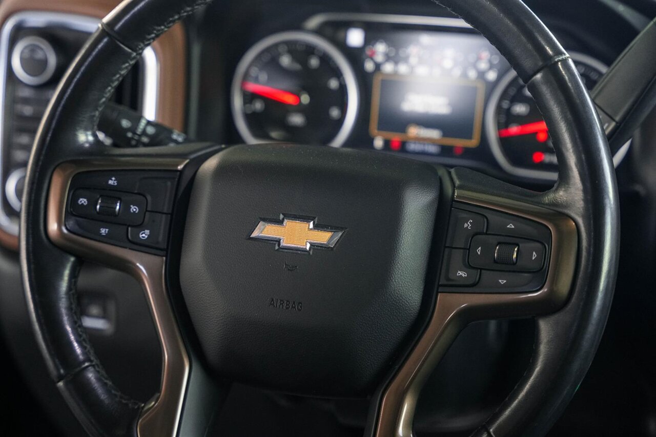2022 Chevrolet Silverado 3500HD High Country   - Photo 27 - Victorville, CA 92392