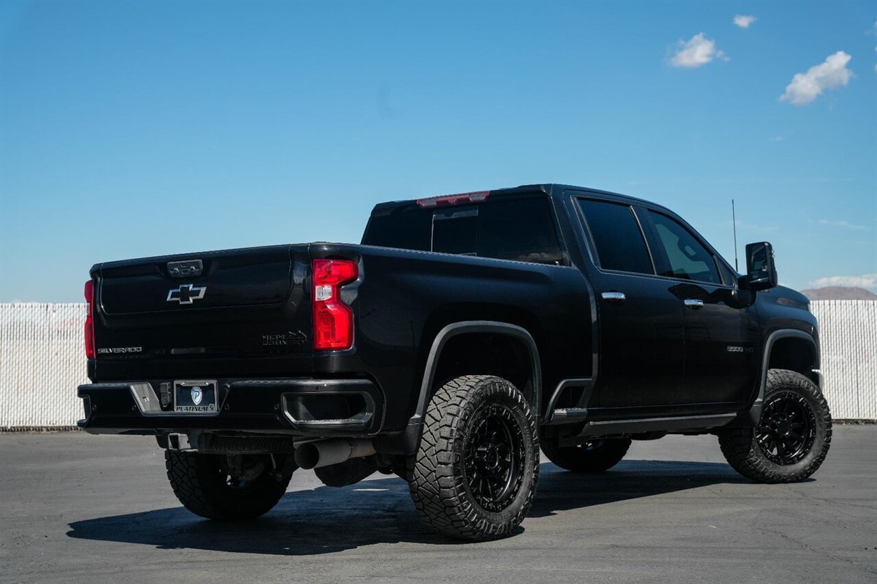 2022 Chevrolet Silverado 3500HD High Country   - Photo 14 - Victorville, CA 92392