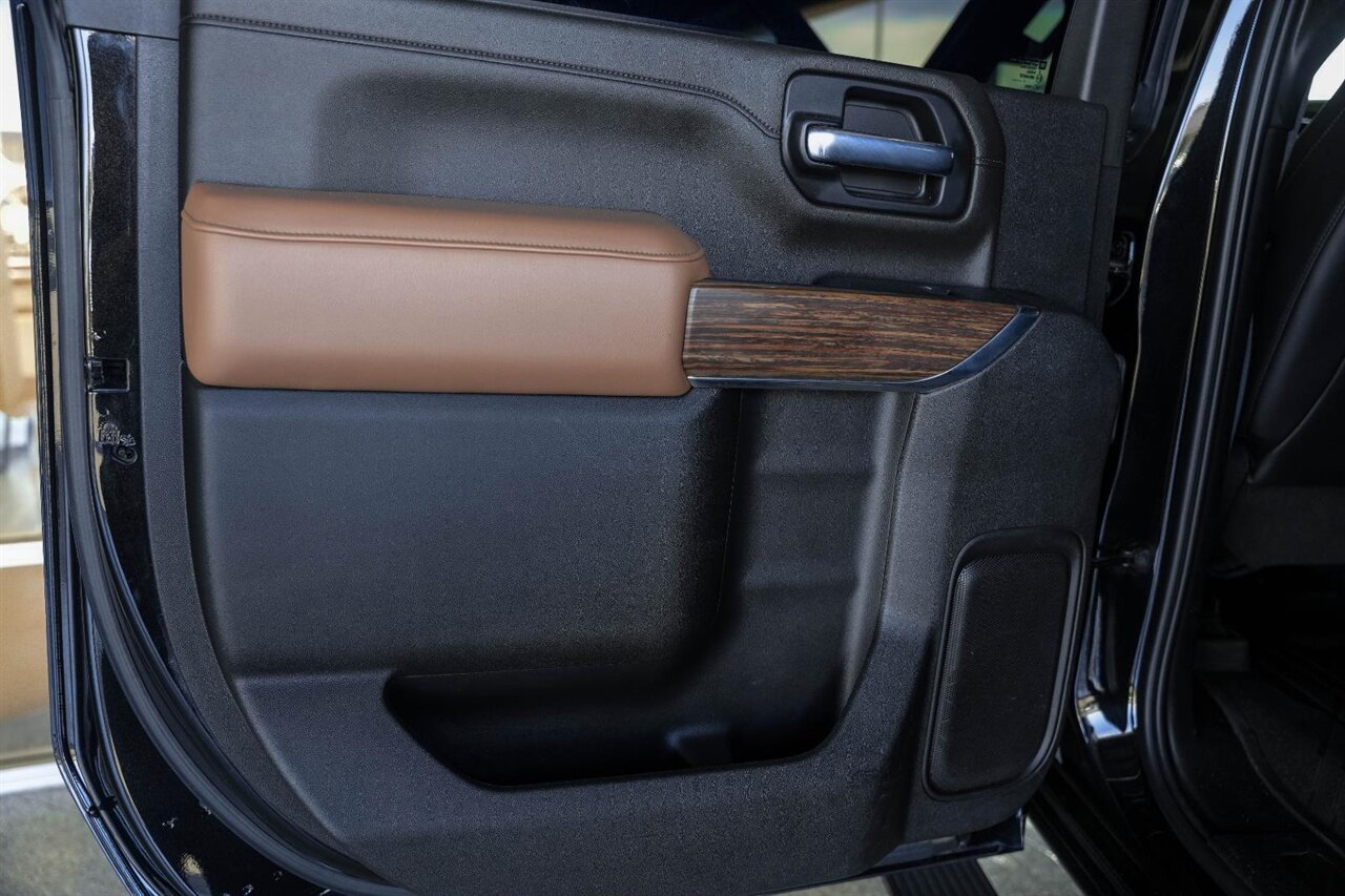 2022 Chevrolet Silverado 3500HD High Country   - Photo 25 - Victorville, CA 92392