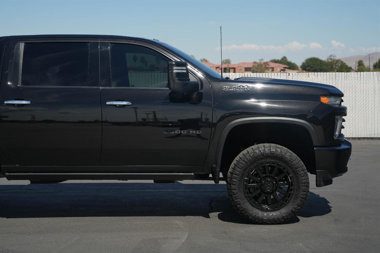 2022 Chevrolet Silverado 3500HD High Country   - Photo 10 - Victorville, CA 92392