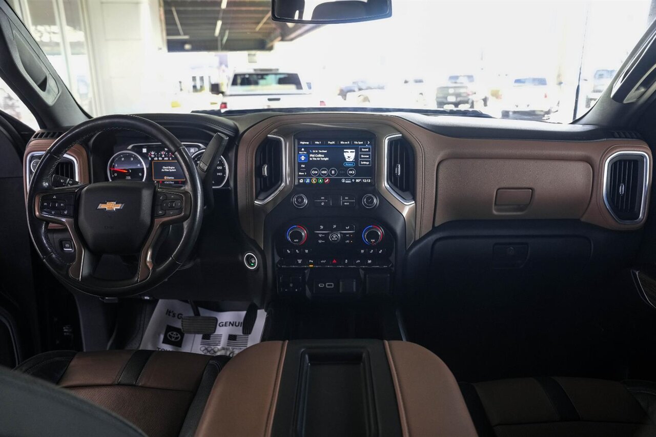 2022 Chevrolet Silverado 3500HD High Country   - Photo 2 - Victorville, CA 92392