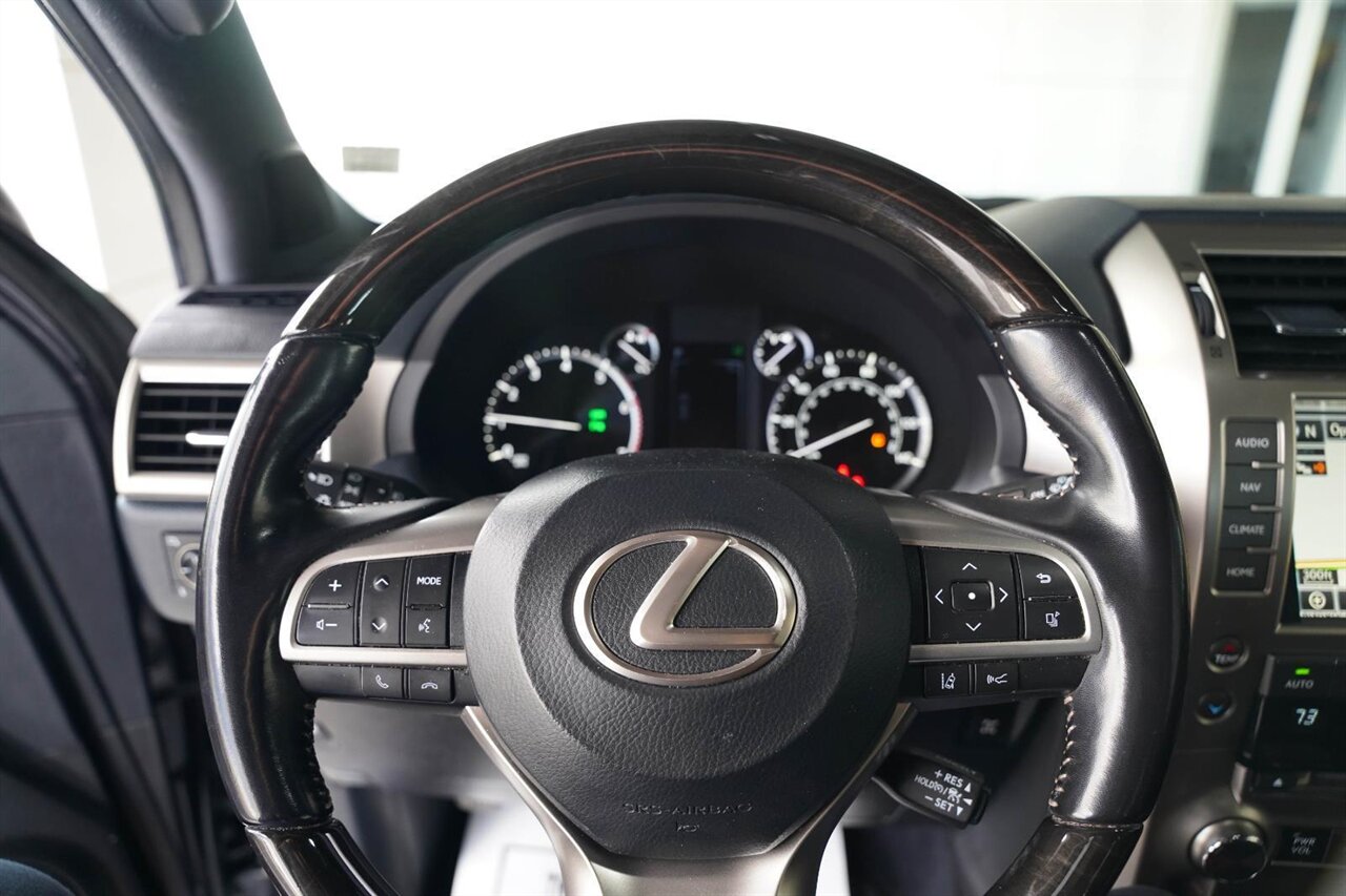 2021 Lexus GX 460   - Photo 21 - Victorville, CA 92392