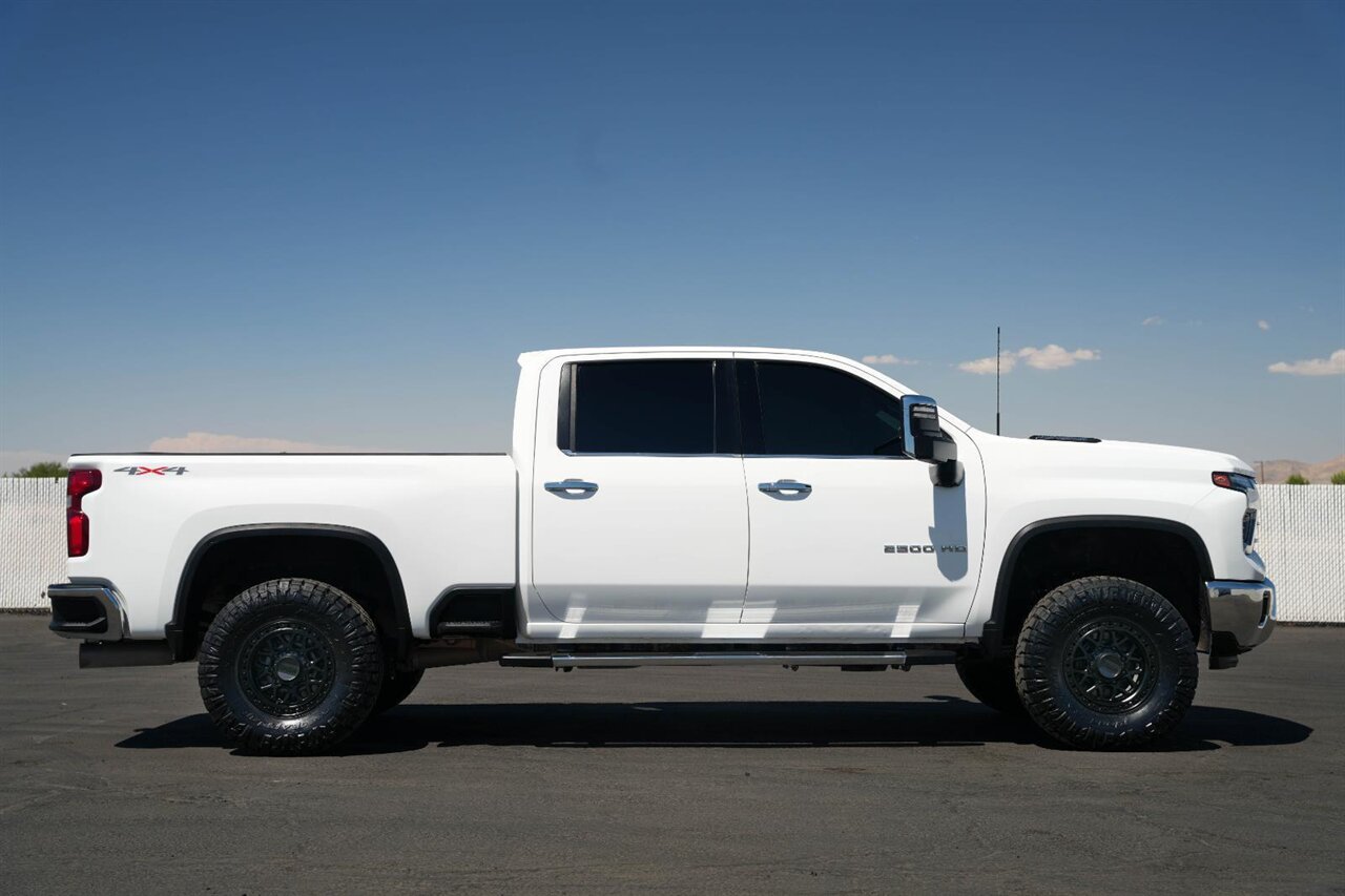 2024 Chevrolet Silverado 2500HD LTZ photo 7